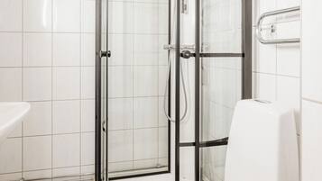 Dusch, hÄrtork, handdukar och tvÄl