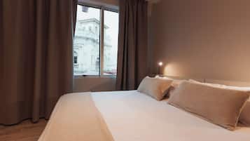 Blackout curtains, free WiFi, bed sheets