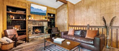 Smart TV, fireplace, table tennis