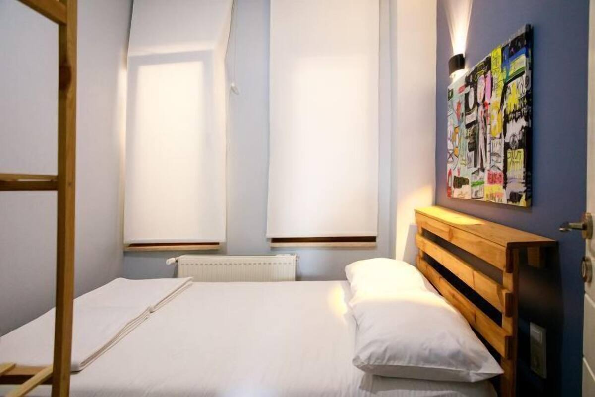 In-room safe, desk, soundproofing, iron/ironing board (on request)