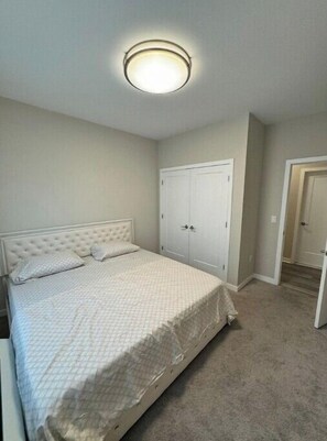 2 habitaciones, tabla de planchar con plancha y wifi 