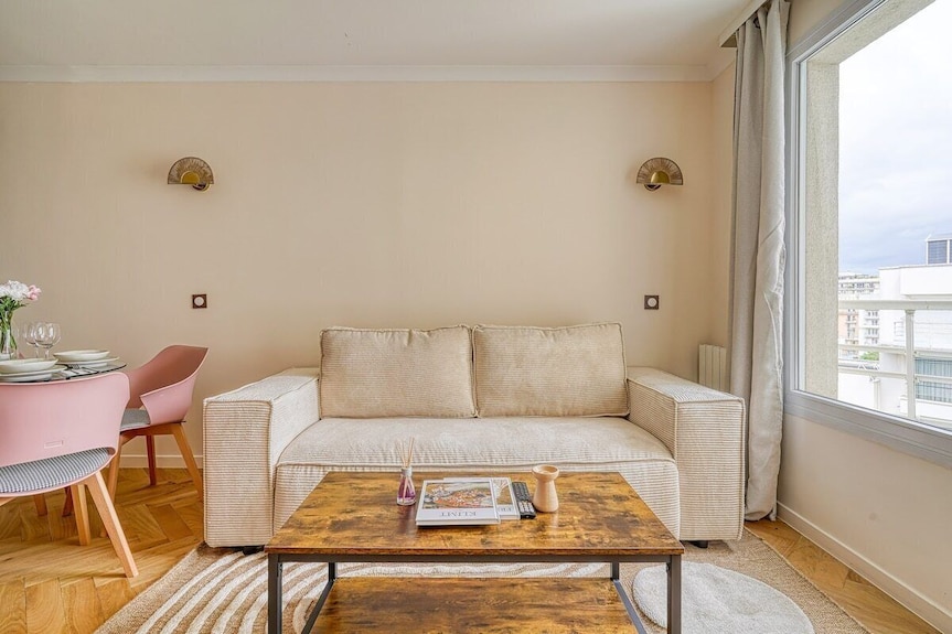 The Place To Be Paris Defense - La Garenne-Colombes