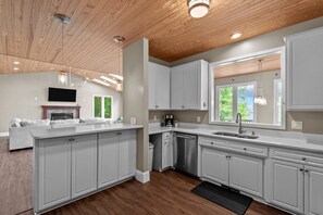 Interior - Neuse River Retreat (New Bern)