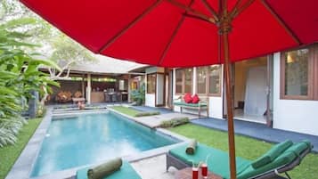 Kolam renang outdoor