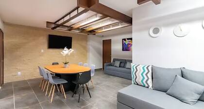 Apt in Del Valle Great Location near WTC