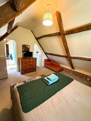 4 soverom, strykejern/-brett, reiseseng for barn og wi-fi