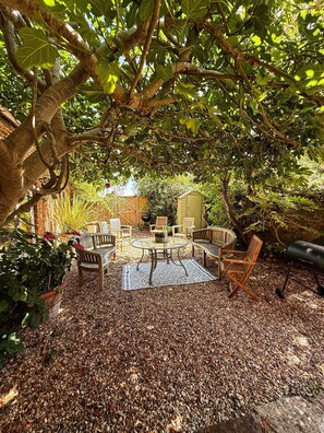 Terrace/patio - A unique 4 bed barn conversion set in beautiful rural location of North Somerset (Watchfield)