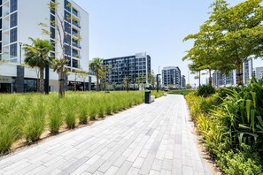 Property grounds - Aesthetic 1BR Apt with City View (Dubai)