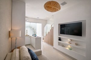 Luxury Loft | In-room dining