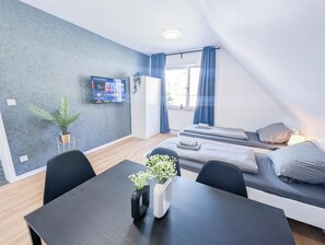3 slaapkamers, een bureau, gratis wifi, beddengoed