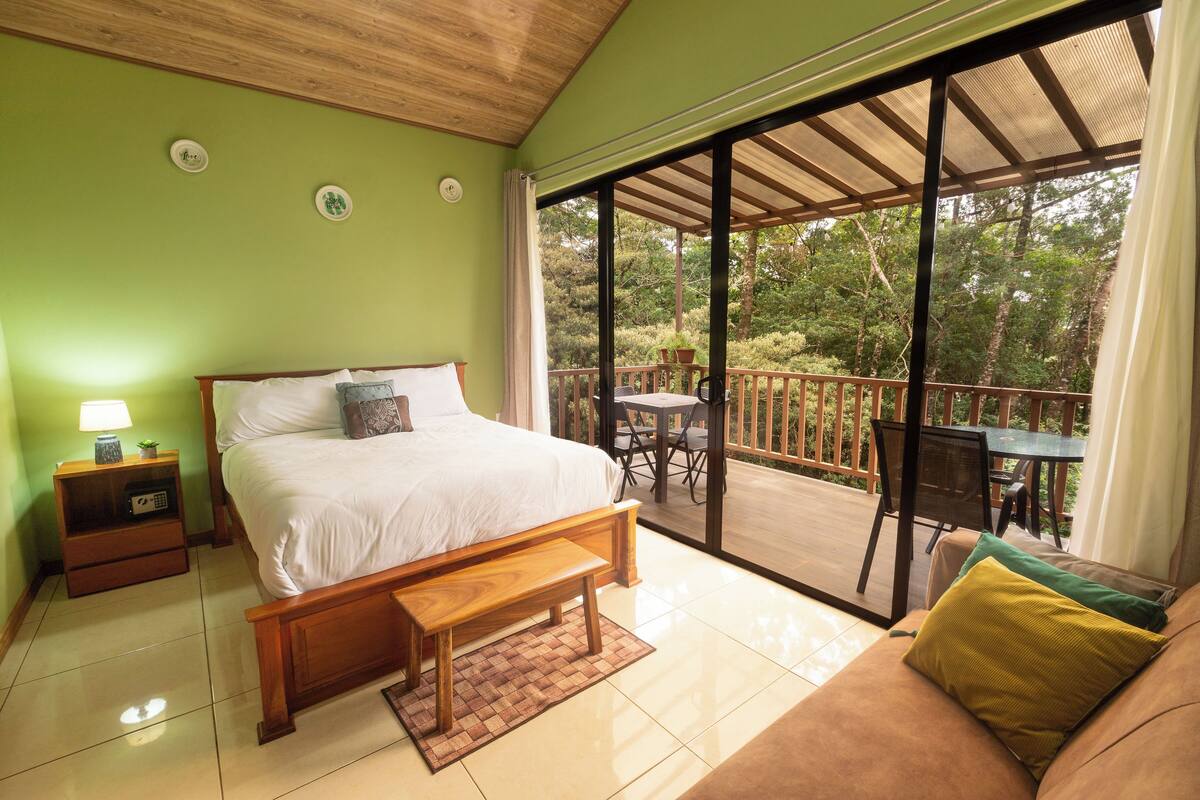 Cabane Familiale, balcon, vue jardin | Literie hypoallergénique, couette en duvet d'oie, bureau