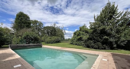 Charmante Demeure Piscine au Calme - Parc/Tennis
