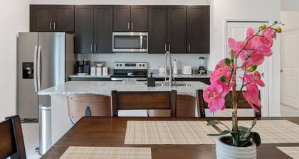 Bright and Quiet New Fully Furnished 3-bedroom home in Ocala with AC, WiFi