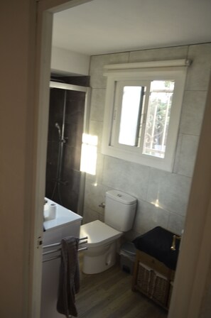 Hair dryer, towels, soap, shampoo - Chalet en Begur en Zona Idilica, Ideal Para Familias, a 5 Minutos de la Playa (Begur)