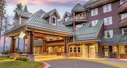 Adventure Awaits at Hilton Vacation Club Lake Tahoe : Scenic Views & Outdoor Fun