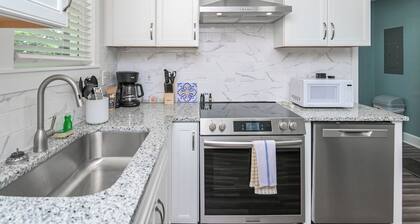 Capes Cottage | 1BR Near Rosewood