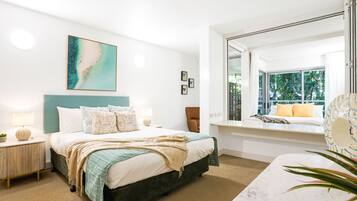 2 bedrooms, iron/ironing board, travel cot, free WiFi