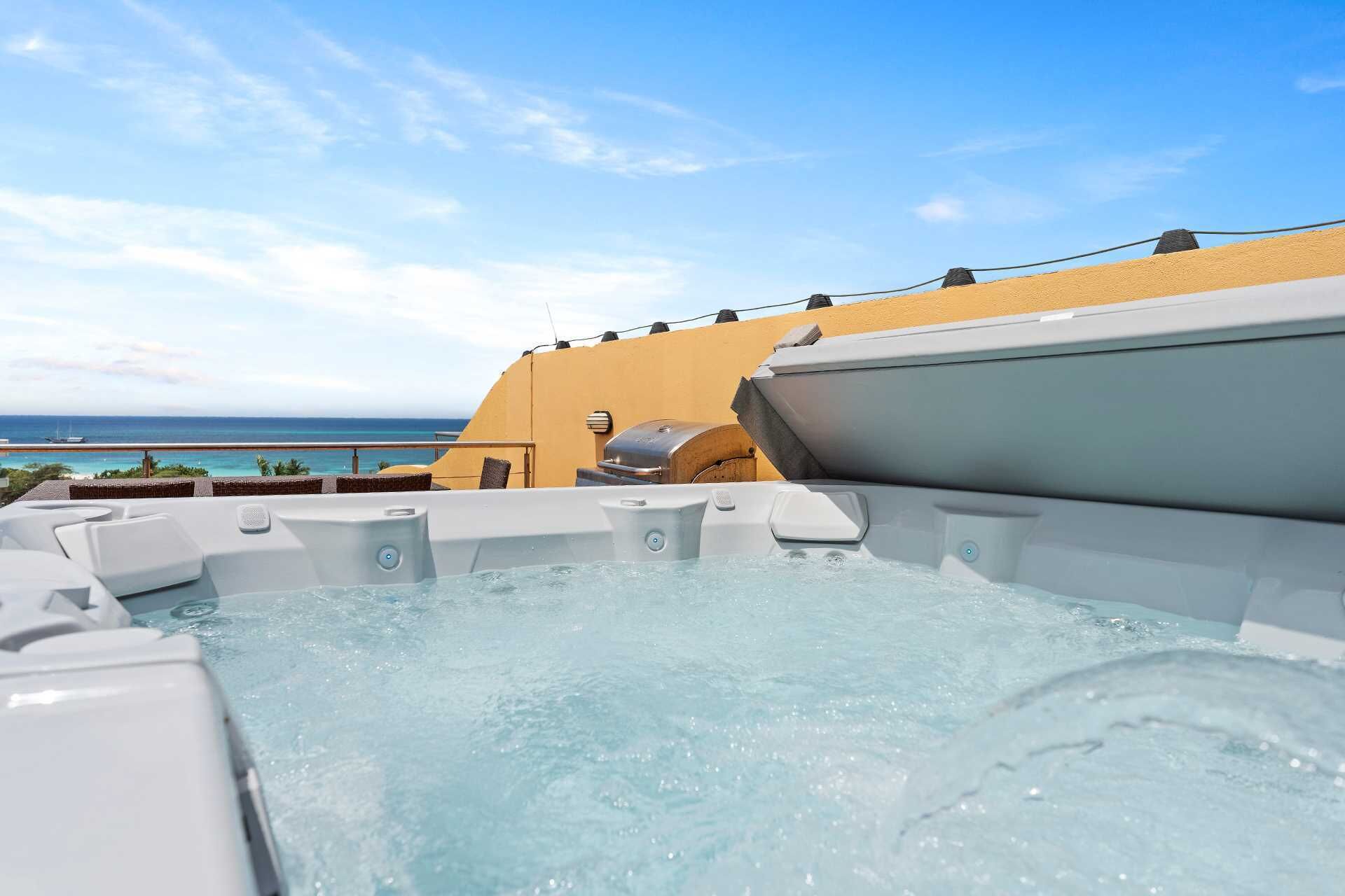 Outdoor spa tub