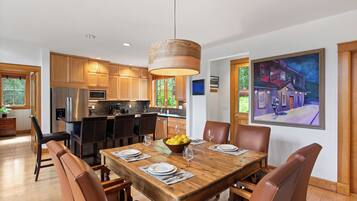 تناول الطعام