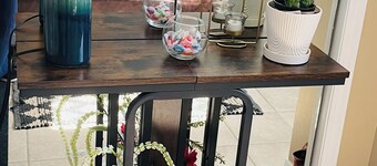 Serene & Luxurious  basement apartment.