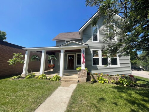 Brand New Listing! Charming 3-bedroom house steps away from downtown Charlevoix!