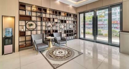 Chuangejia Yuerongzhuang Hotel (Yongkang East Bus Station Exhibition Center)