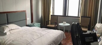 Hua Yang Hotel
