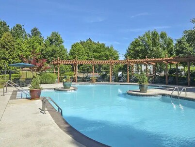 Currently Unavailable-Minutes from Atlanta's Best Venues, Shopping & Attractions