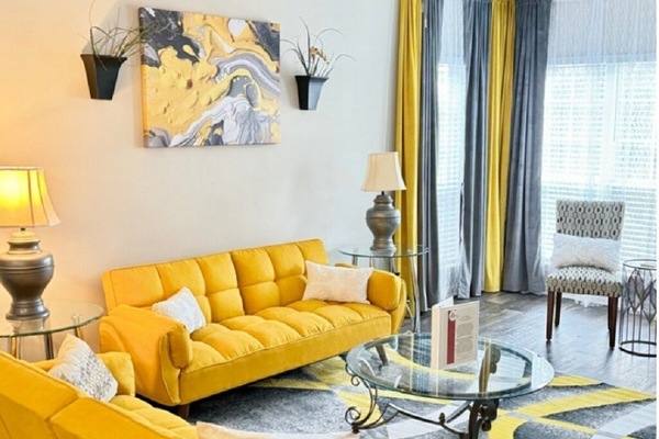 Sunshine Suite Family/Living Room