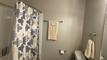 Hårtørrer, håndklæder, Sæbe, Shampoo