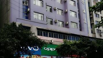 المنشأة من الخارج