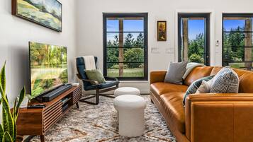 Télévision, table de tennis de table