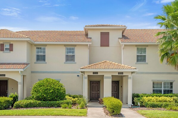 Exterior - Champions Gate Resort Home w BBQ Pool  (Davenport)