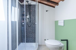 Shower, hair dryer, bidet, towels - Piccola Fonte - come by car and you'll have everything at your fingertips (Camucia)