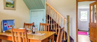 5 bedroom accommodation in Blackwaterfoot