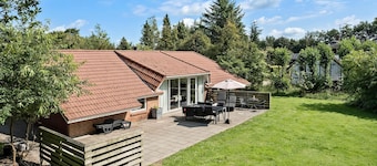 Gorgeous home in Oksbøl with sauna