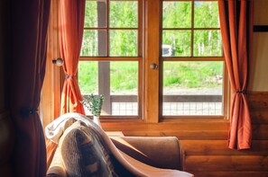 Cabana de luxe, vistes a la muntanya | 1 dormitori, escriptori i espai de treball apte per a portàtils