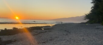 MOOREA CHILL AND BEACH LODGE