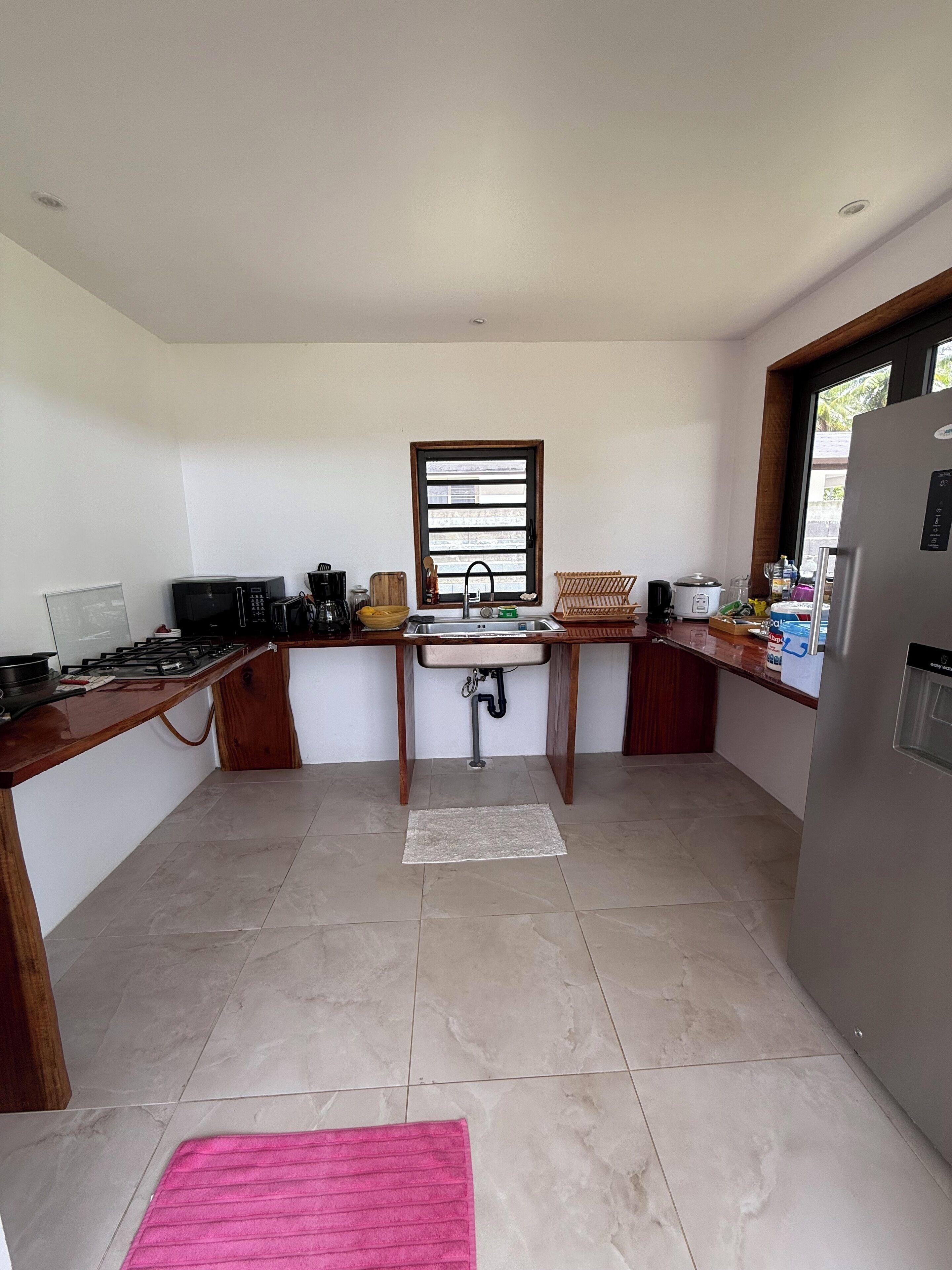 Fridge, microwave, stovetop, toaster