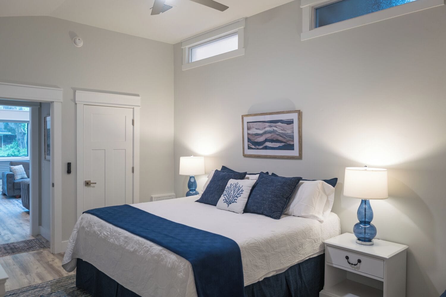 2 chambres, fer et planche à repasser, Wi-Fi gratuit, draps fournis