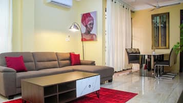 50-inch flat-screen TV with satellite channels, TV, Netflix