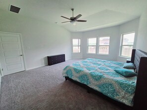 5 bedrooms, WiFi