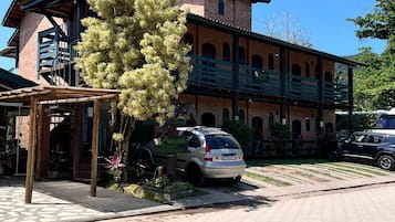 Fachada da propriedade