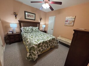 2 Schlafzimmer, Bügeleisen/Bügelbrett, WLAN, Bettwäsche