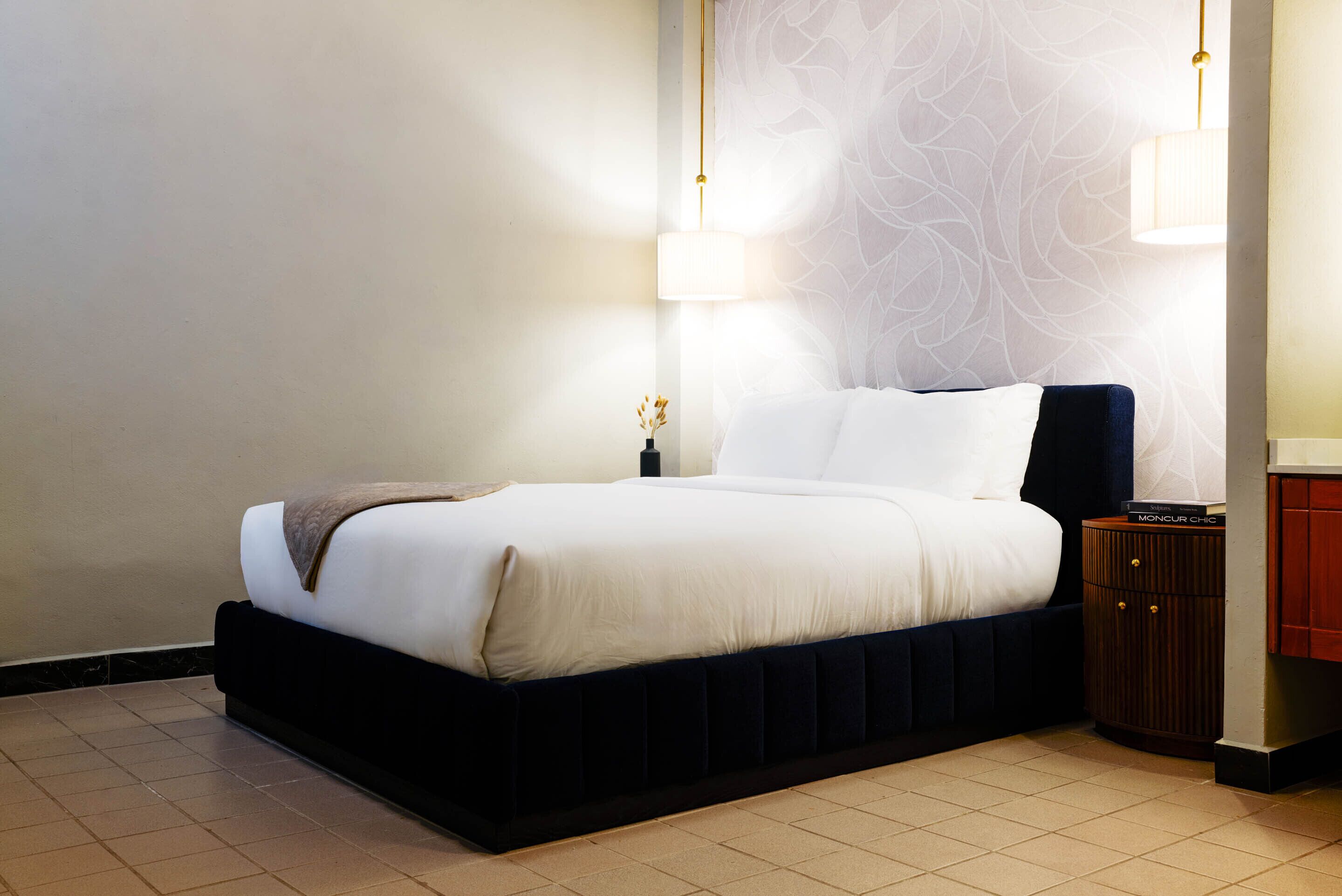 Quarto, 1 cama Queen | 1 quarto, roupas de cama premium, cortinas blackout