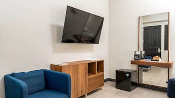 Habitación, 1 cama de matrimonio | 1 dormitorio, ropa de cama de alta calidad, cortinas opacas