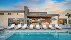 House (1 Bedroom) | Interior - Polo Villa Serenity 2 Homes Sleeps 34 13 BDR (La Quinta)