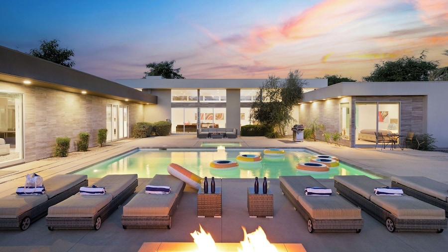 Polo Villas Sands Pickleball, Putting Green Sleeps 28