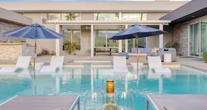 Polo Villas Sands Pickleball, Putting Green Sleeps 28