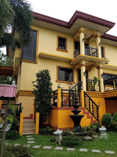 Ascher Vacation 4-bedroom cozy house with AC and WiFi in enjoyable San Juan